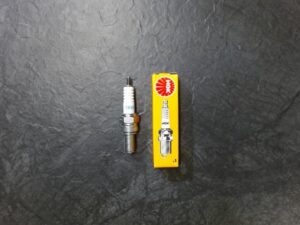 13_1275_NGK_sytytystulppa_CR8E_jpg