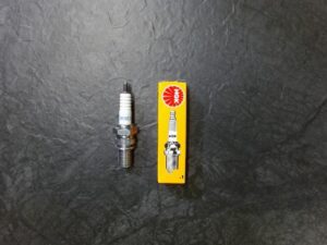 13_7162_NGK_sytytystulppa_DR8EA_jpg