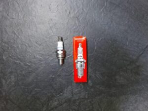 31915_Z0H_003_SPARK_PLUG_CMR5H__jpg