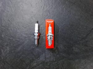 98069_58719_SPARK_PLUG_DR8ES_jpg