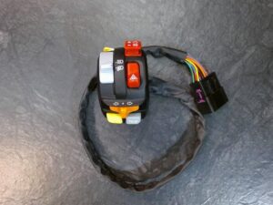 4012435_SWITCH_HANDLEBAR_LH_INT_L_jpg