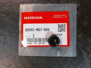 83501_MG7_000_GROMMET_SIDECOVER_jpg