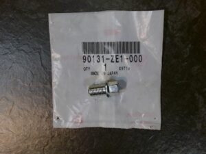 90131_ZE1_000_Tyhjennys_proppu_BOLT_DRAIN_PLUG_jpg